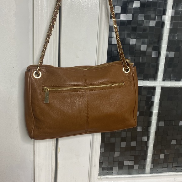💕 Vince camuto tan dark rum leather medium shoulder bag 💕 - Picture 5 of 17